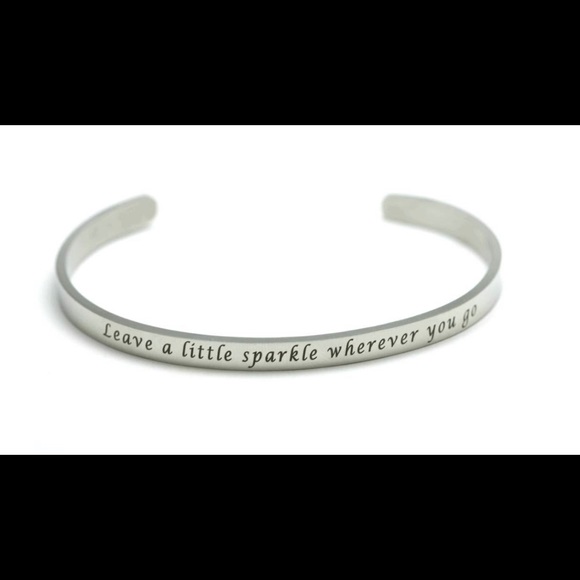 Jewelry - Picture 4 of 7